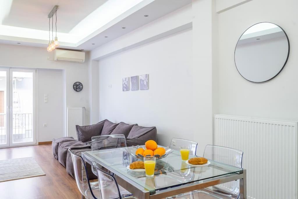 Modernised Athenian Apartment /W 2Br & 2Ba Atenas Exterior foto