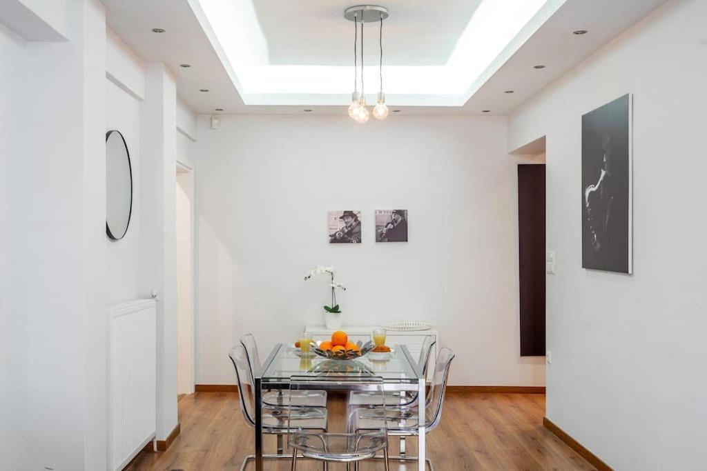 Modernised Athenian Apartment /W 2Br & 2Ba Atenas Exterior foto